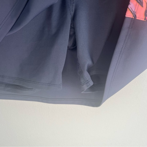 TOMMY BAHAMA Women's Printed Panel Athletic Skirt Skirt, Golf, Tennis Sz M - Picture 2 of 5